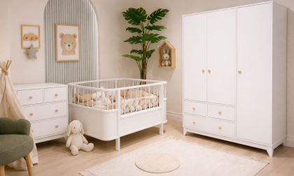 Minimo %100 MDF Bonnie Beşik Maxi Bebek Odası (3 Kapılı Dolap & 4 Çekmece Şİfonyer & 80x130 Büyüyen Beşik )